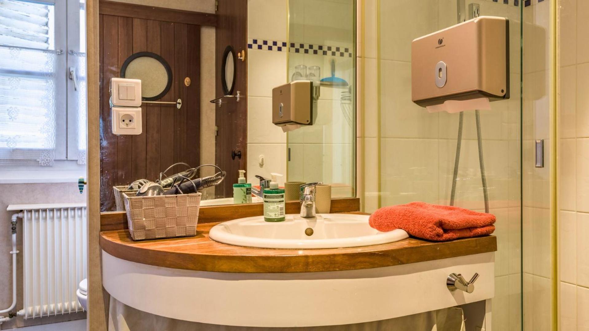 Chambre Privee Confort Charme Hypercentre Chez L'Habitant Troyes Eksteriør bilde